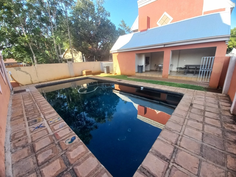 2 Bedroom Property for Sale in Die Bult North West